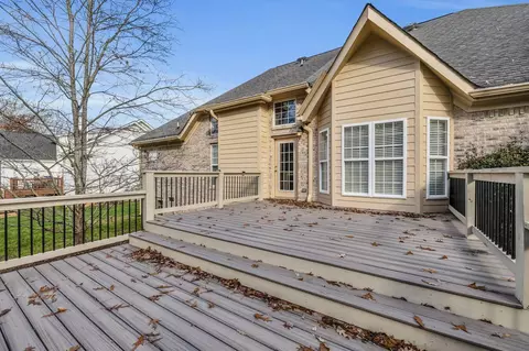 8544 Streamside Dr, Ooltewah, TN 37363 photo 3