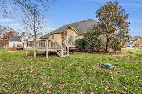 8544 Streamside Dr, Ooltewah, TN 37363 photo 2