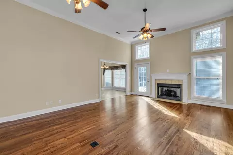 8544 Streamside Dr, Ooltewah, TN 37363 photo 10