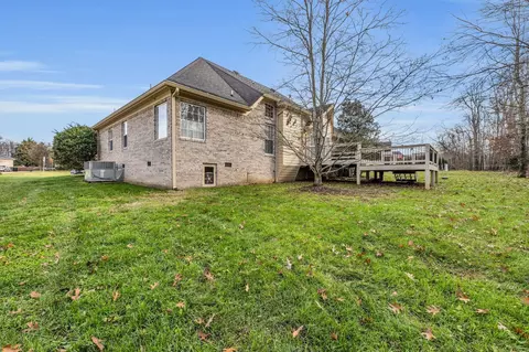 8544 Streamside Dr, Ooltewah, TN 37363 photo 4