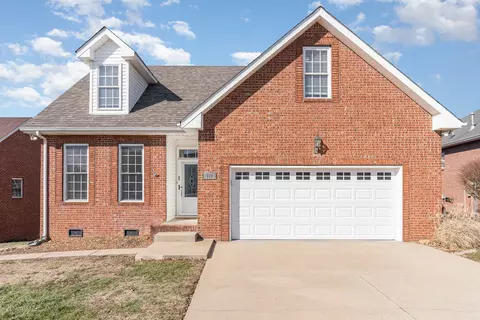 717 Courtland Ave, Clarksville, TN 37043