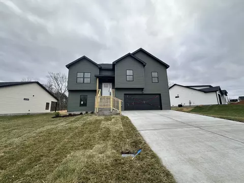 209 Wayne Hall Rd, Clarksville, TN 37040