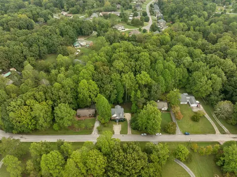 View/Area - 7119 Sutton Pl, Fairview, TN 37062 photo 3 of 6
