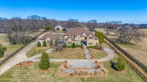1416 Latimer Ln, Hendersonville, TN 37075