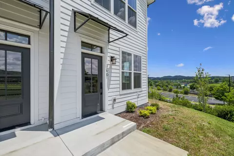 106 Stella Dr, Nashville, TN 37209