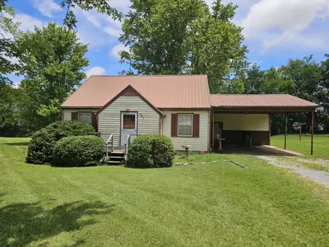 701 N Broadway, Portland, TN 37148