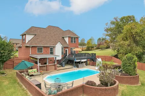 587 Bristol Ct, Clarksville, TN 37043