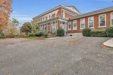 16 Euclid Ave #STE M9, Chickamauga, GA 30707
