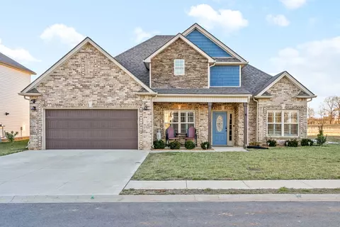 1552 Kingbird Dr, Clarksville, TN 37040
