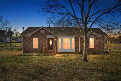 104 Sycamore Dr, White House, TN 37188