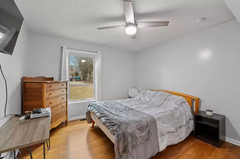 Bedroom - 1007 Grove Cir, Murfreesboro, TN 37128 photo 6 of 7