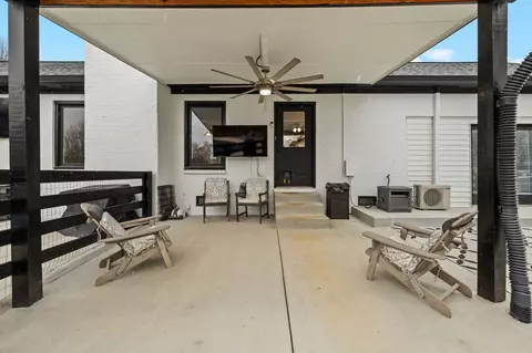 Exterior - 1007 Grove Cir, Murfreesboro, TN 37128 photo 7 of 15