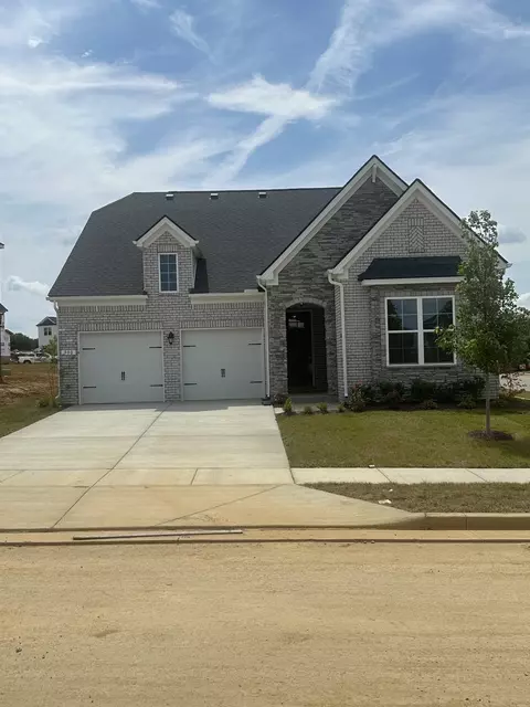 300 Blackland Dr, Mount Juliet, TN 37122