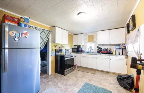 Kitchen - 2995 State Route 339 E, Mayfield, KY 42066 photo 2 of 2