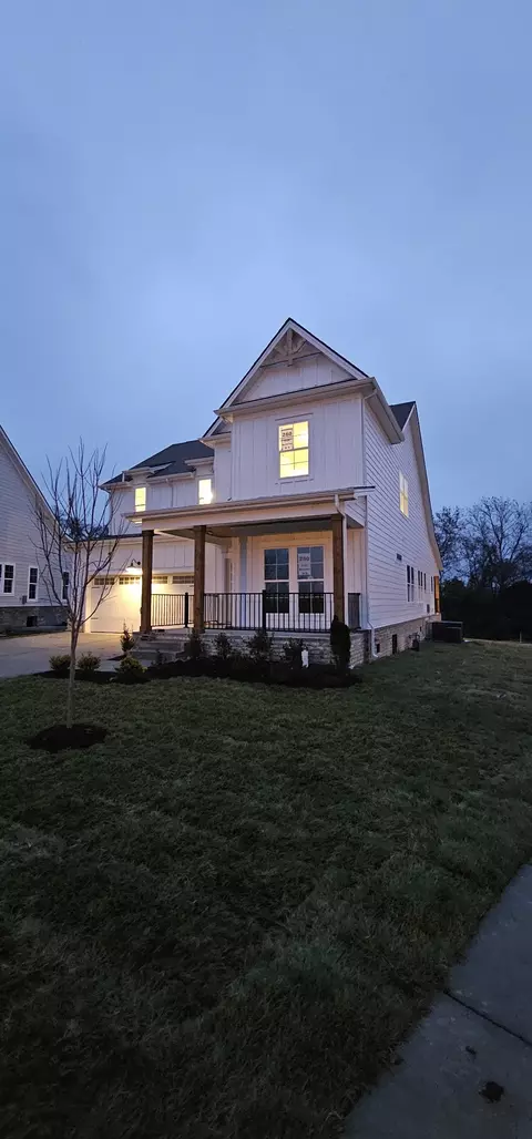 2120 Rotorua Dr E, Antioch, TN 37013