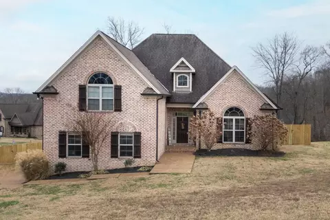 100 Mallard Pt, Lebanon, TN 37087