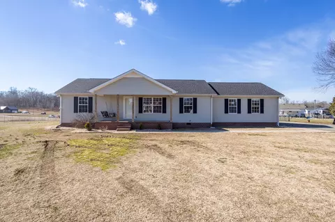 130 Rileys Bend Rd, Lynchburg, TN 37352