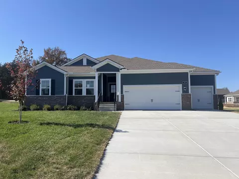 207 Sugar Berry Ct E, Lebanon, TN 37087