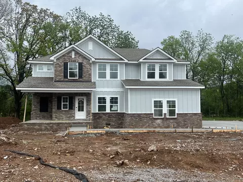 104 Sugar Berry Ct W, Lebanon, TN 37087