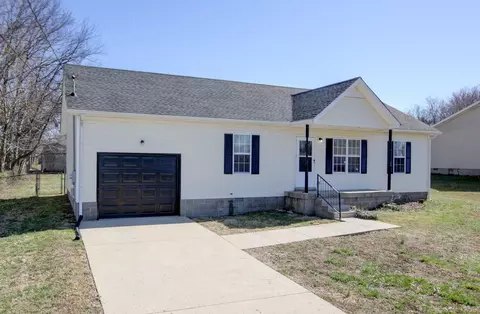 538 Indian Ave, Oak Grove, KY 42262