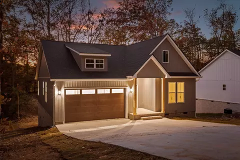 368 E Long Hollow Rd, Rock Spring, GA 30739