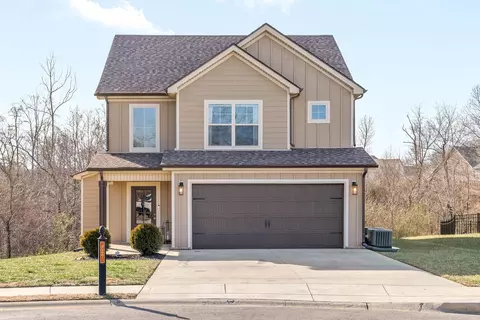 924 Frog Gip Pond Ct, Clarksville, TN 37043