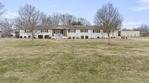 7460 Rock Creek Rd, Tullahoma, TN 37388