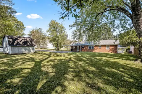 Exterior - 219 Chamberlain Dr, Murfreesboro, TN 37129 photo 6 of 8