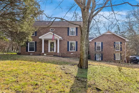 102 Maple Forest Ct, Hendersonville, TN 37075