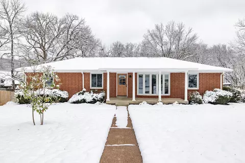 139 Lake Park Dr, Nashville, TN 37211
