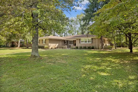 706 Cherokee Ct, Murfreesboro, TN 37130