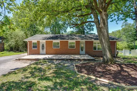 8312 Pine Ridge Rd, Ooltewah, TN 37363