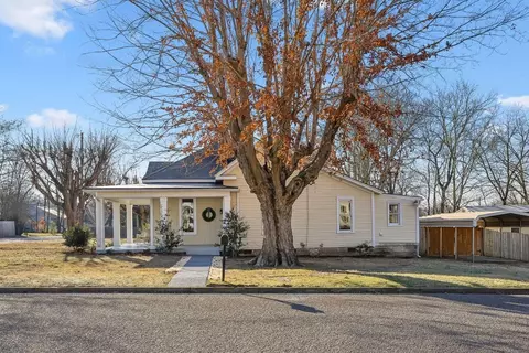 214 2nd Ave, Columbia, TN 38401