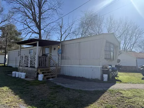 114 Smith Ave, Hohenwald, TN 38462