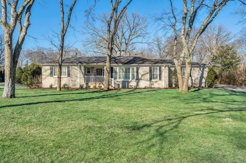 6112 Bresslyn Rd, Nashville, TN 37205