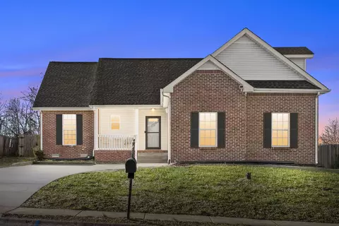 1572 Cedar Springs Cir, Clarksville, TN 37042