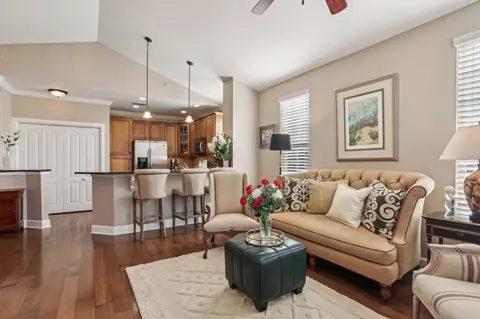 309 Seven Springs Way #405, Brentwood, TN 37027