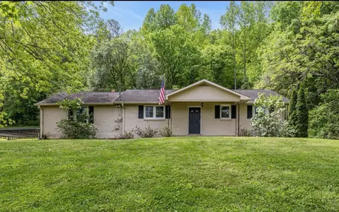 9005 Highway 100, Nashville, TN 37221