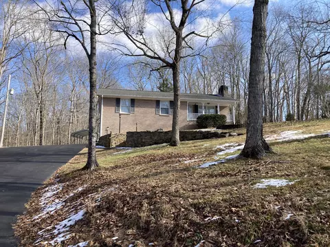 4798 Thomasville Rd, Chapmansboro, TN 37035
