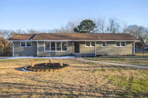 4021 Devonshire Dr, Nashville, TN 37207