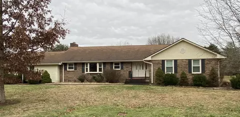 2208 Red Fox Ct, Murfreesboro, TN 37129