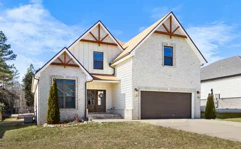 840 Jersey Dr, Clarksville, TN 37043
