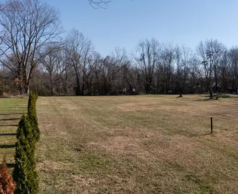 2481 Highway 41 S, Greenbrier, TN 37073