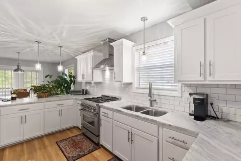 100 Hunterwood Ct, White House, TN 37188