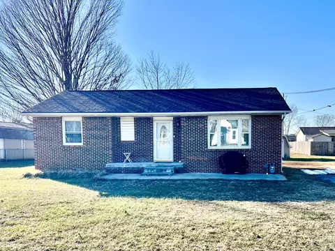 203 10th Ave N, Decherd, TN 37324