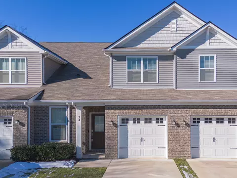 32 Torrey Pines Ln, Lebanon, TN 37087
