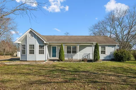 108 Oakland Dr, Gallatin, TN 37066