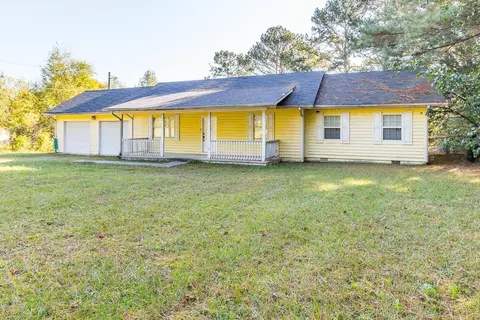 3186 NW Sonya Dr, Dalton, GA 30720