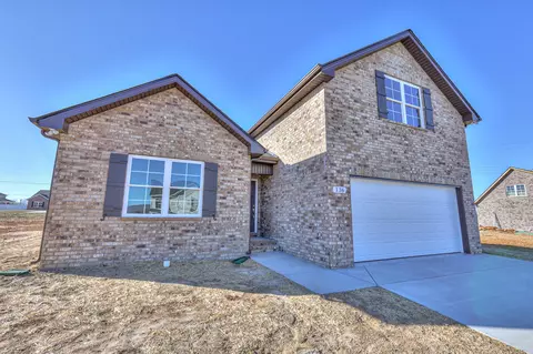 136 Bartow St, Decherd, TN 37324 photo 2
