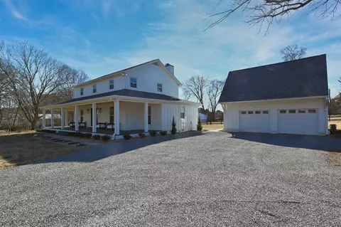 283 Saint Blaise Rd, Gallatin, TN 37066